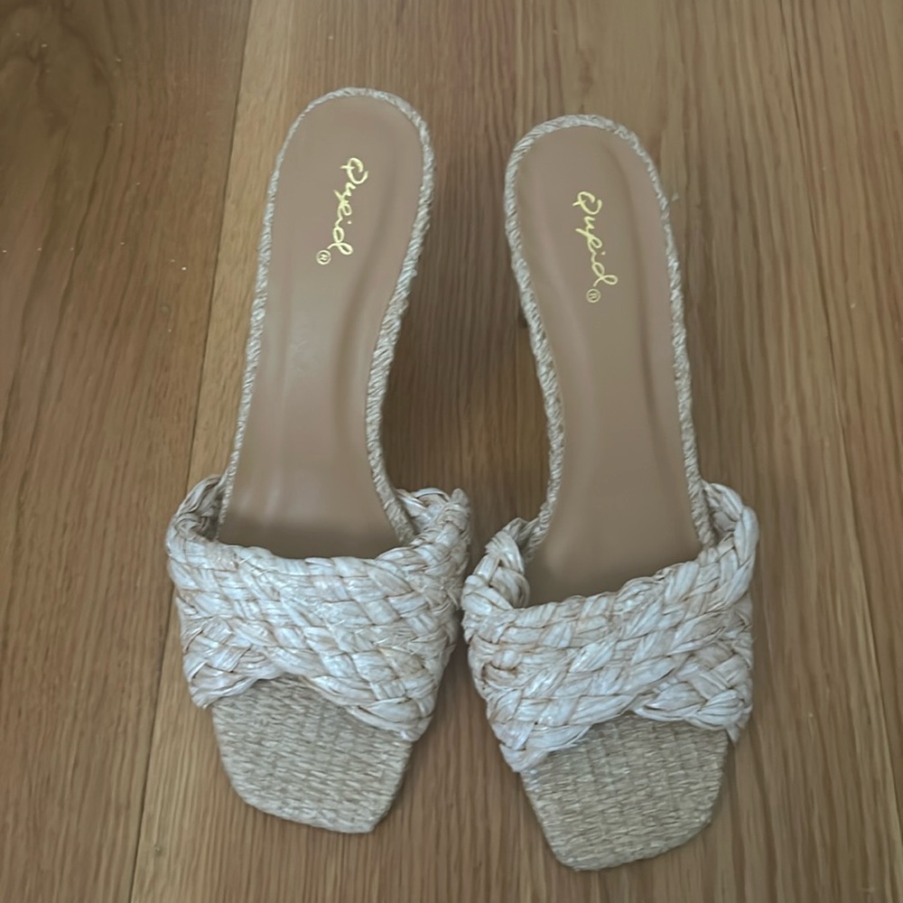 Qupid Resort Ready Twisted Woven Raffia Heels (Natural Raffia)